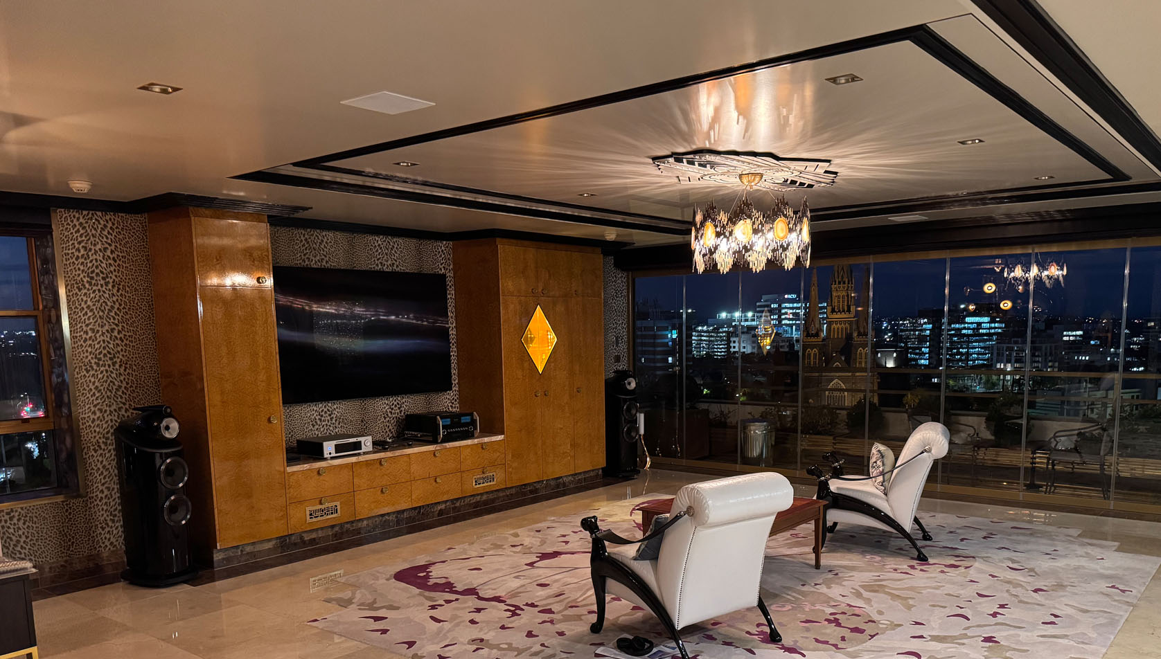 Soho Inspired Melbourne Apartment